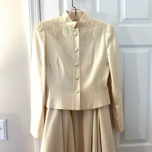 Vintage 1980s Bert Newman two-piece, wool, fully lined, suit. Size 4.
